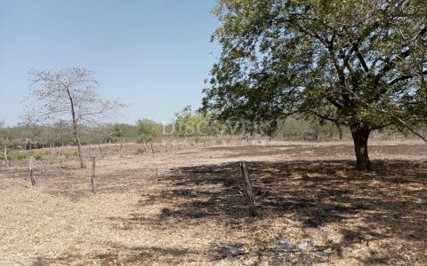  Beachfront land for sale in La Boquita