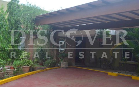  Beautiful two story house for Sale on Carretera Sur.