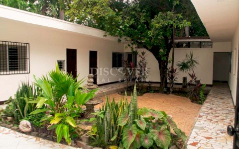  Sale of property ideal for offices in Bolonia