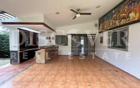  Beautiful house for sale in a residential development in Veracruz 