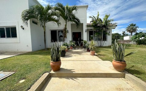  House for rent in Estancia de Santo Domingo.