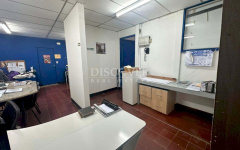  Sale of property ideal for offices in Montoya