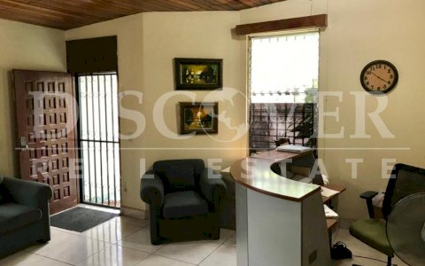  Beautiful House for Rent in Villa Fontana