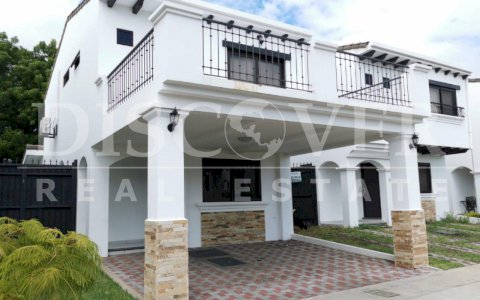  House for rent in the Cortijo.