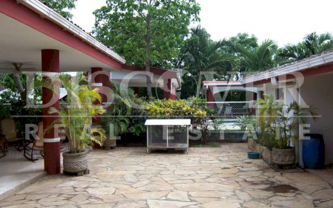 Exclusive Condominium for Sale in Granada ID 8007