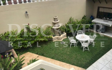  Rent of house in Residential Bolonia, 628 meters of construction.