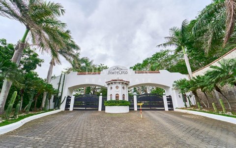  Lots for sale in Residencial Montecarlo - Villa Fontana Sur
