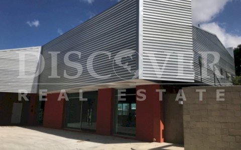  Commercial Building for Rent in front of Metrocentro ID 11496