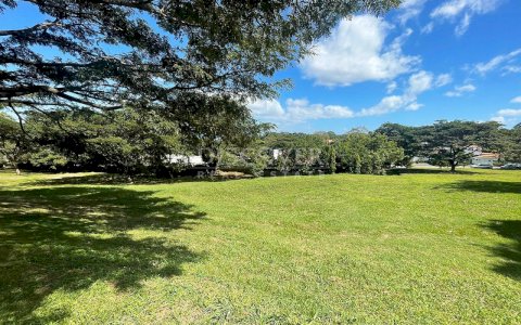  Lot for sale located in Villa Fontana 