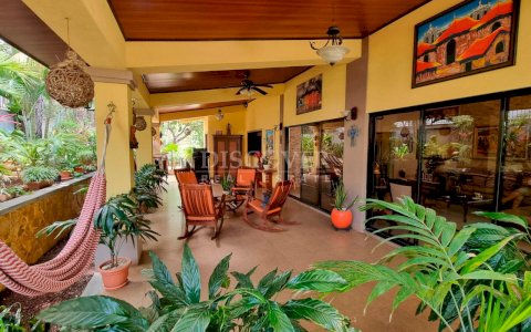  HOUSE FORSALE IN ALTOS DE VILLA FONTANA