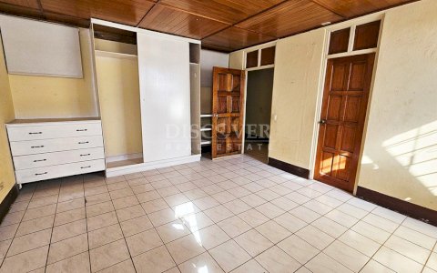  House for sale in downtown area of Managua 