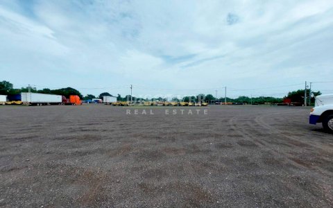  Land for sale and rent in commercial area 