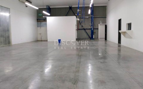  3 warehouses for sale/rent located in Granada