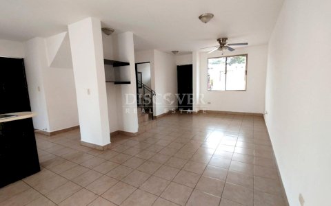  House for Rent/for Sale - Condominium in Santo Domingo 