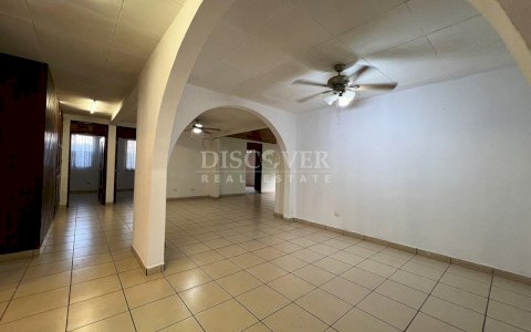  House for rent in residential area in Villa Fontana 