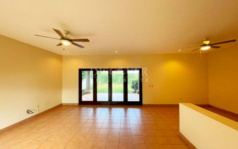  House for rent in Las Colinas