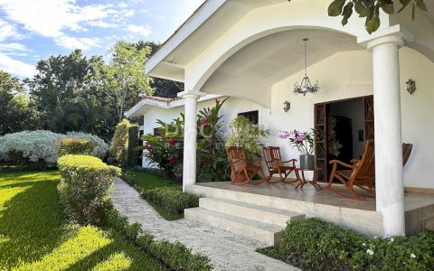  Comfortable house for sale in Santo Domingo 