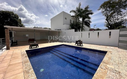  Two-story apartment for sale and rent in Santo Domingo 