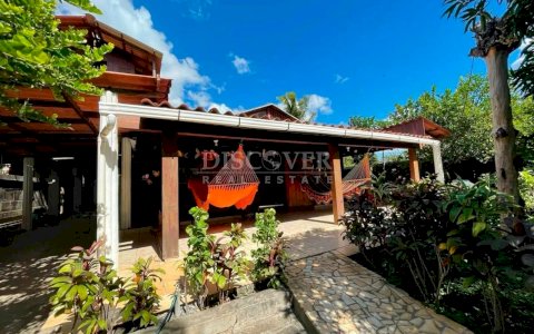  For sale house with ocean view located in Pochomil Viejo