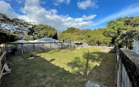  Improved lot for sale in Villa Fontana Sur
