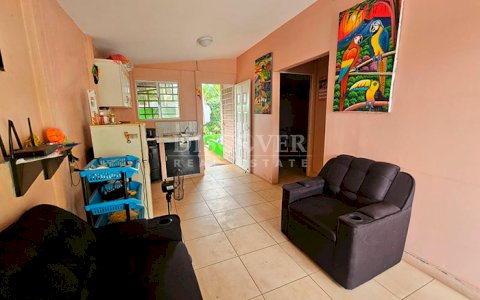  House for sale in Carretera Nueva a León - Residential Area