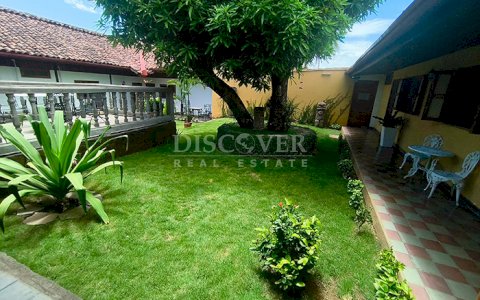  Spacious colonial house for sale - Granada