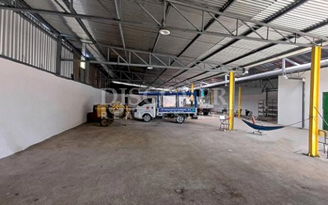  Warehouse for rent near the Rotonda El Periodista area