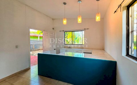  House with large patio for sale on Carretera Sur