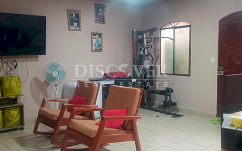 House with commercial potential for sale on Masaya Avenue