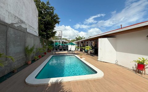 Furnished house with pool for sale in Las Colinas