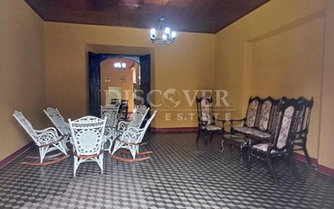  Colonial house for sale and rent in Granada