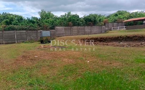  Two condominium lots for sale in Las Colinas 