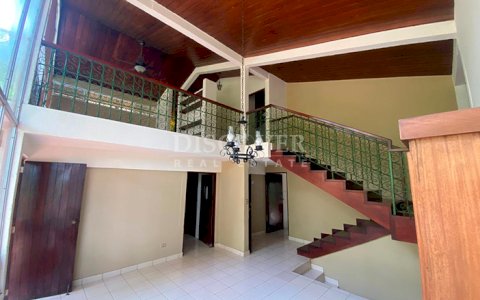  Chalet-Style Property in Monte Fresco