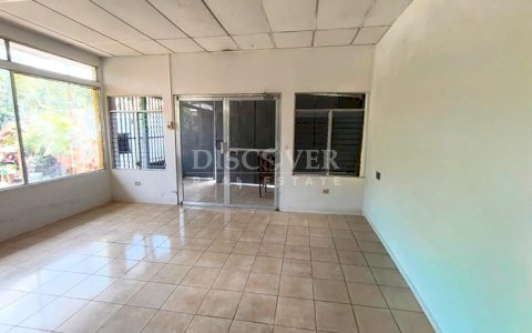 Commercial unit for rent in Villa Fontana