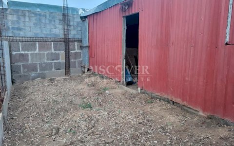  Lot with structural work for sale in Mateare - Ideal for living