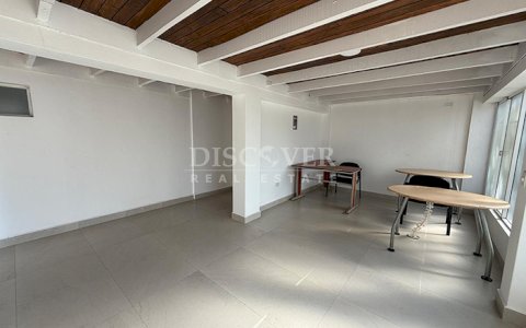 Two spacious commercial units for rent in Las Colinas