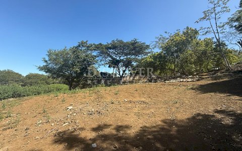 Land with city views for sale in Santo Domingo