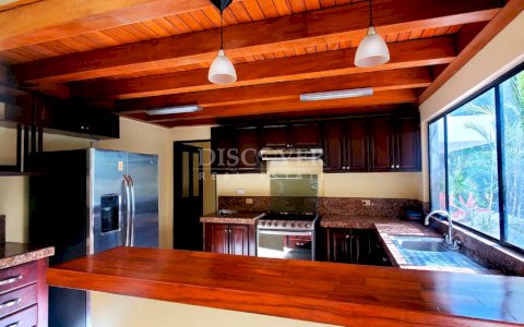  House for rent in Villa Fontana