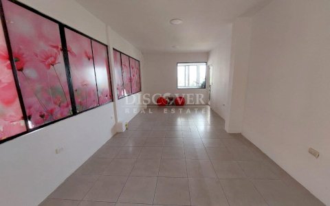  Commercial Modules for Rent in a new building In Los Robles ID 12012