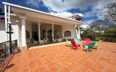  House for sale with Spectacular View Located in Santo Domingo