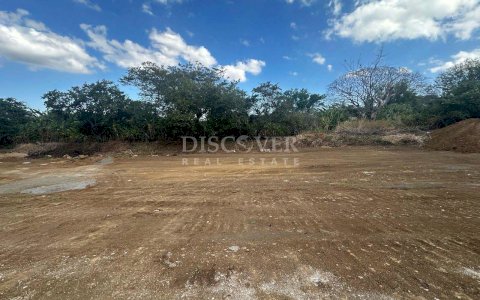  Land for Sale with Location in Front of the Old Highway to León