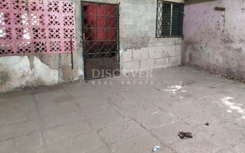  Land with excellent location for sale.