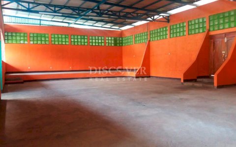  Warehouse for rent on Carretera Nueva a León