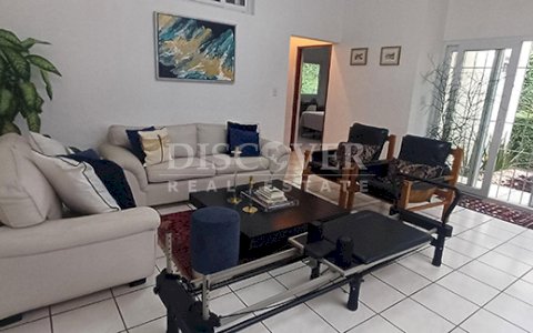  House for sale in Reparto San Juan with additional space for investment 
