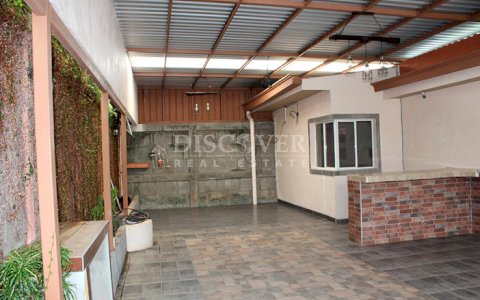 Cozy house for sale on Carretera Nueva a León 