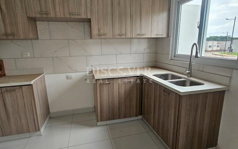  New house for rent in a private condominium in Las Colinas