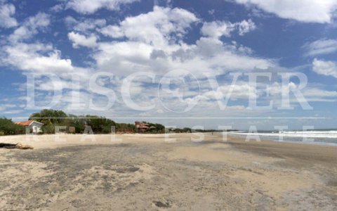 Lot for sale in Playa Hermosa.