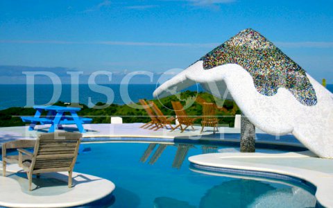  Beach house for sale in Tola