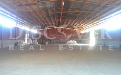  Cellar of 1000 squere meters for Rent-Leon