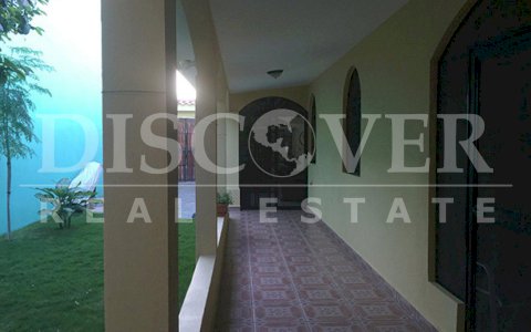  House for Sale in Arahal Village ID 9568